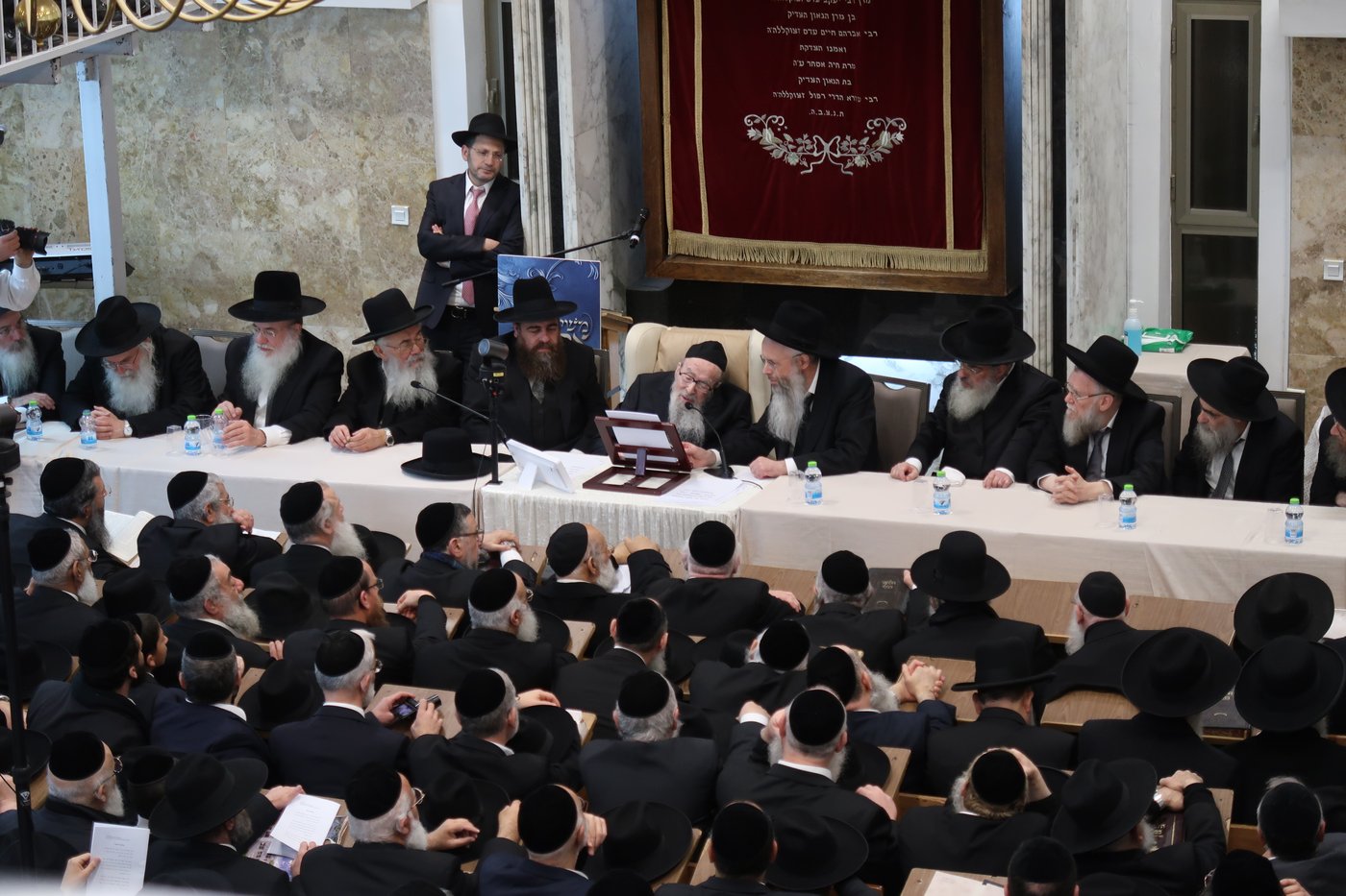 הגר"י עדס בכנס הבוגרים של ישיבת "קול יעקב"