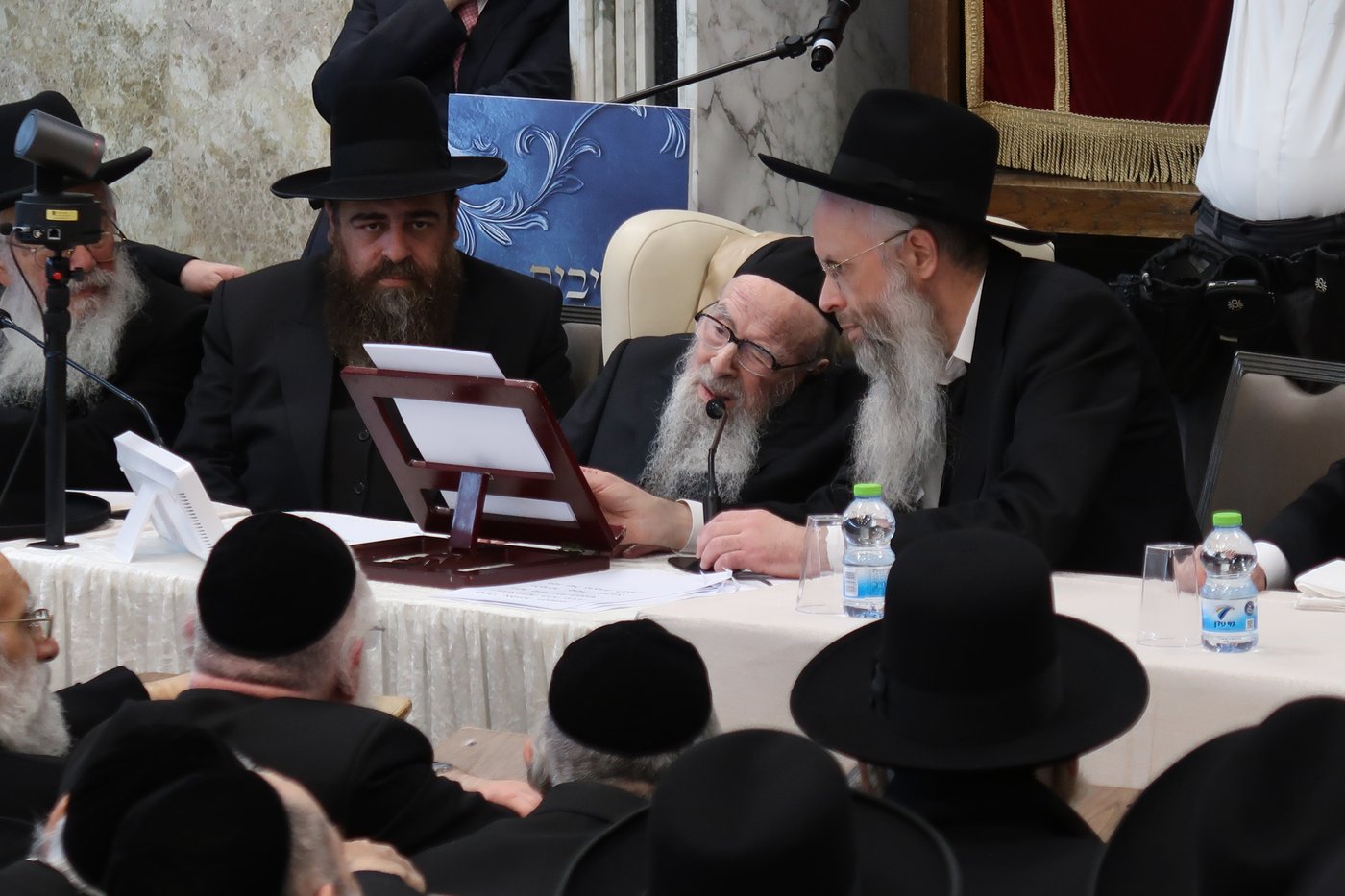 הגר"י עדס בכנס הבוגרים של ישיבת "קול יעקב"