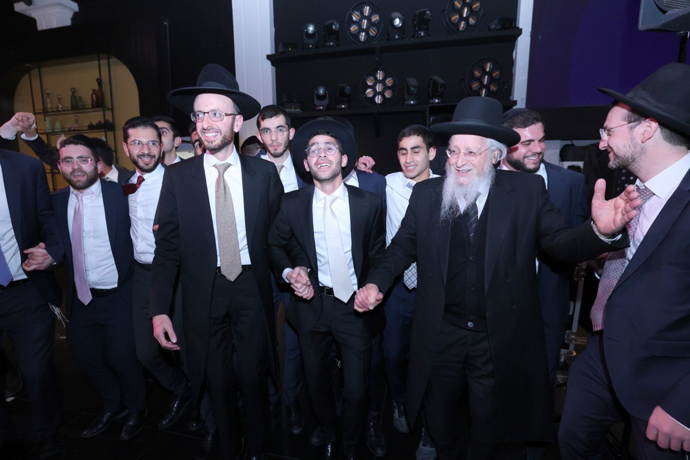 שמחת נישואי בת הרב דוד פרץ