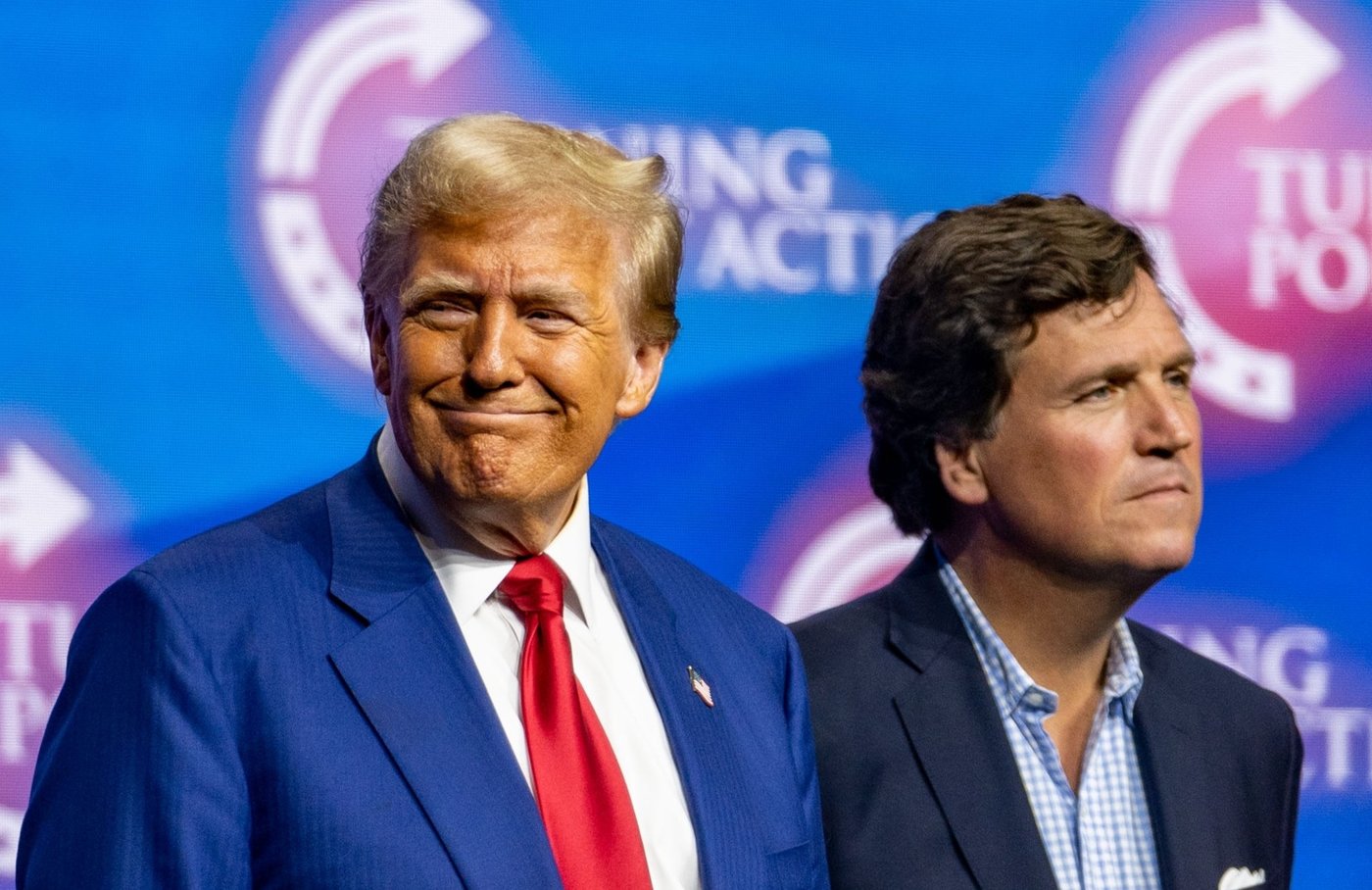 קרלסון וטראמפ