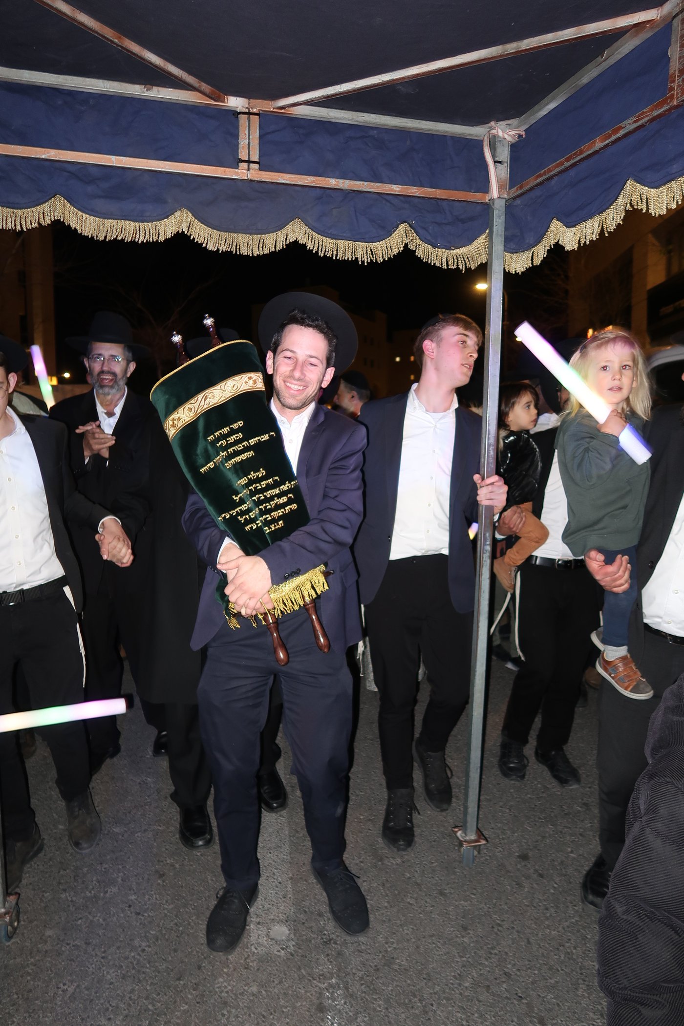 הכנסת ס"ת לקהילת 'רמת הנביאים' בבית שמש