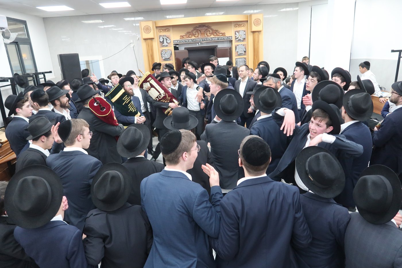 הכנסת ס"ת לקהילת 'רמת הנביאים' בבית שמש