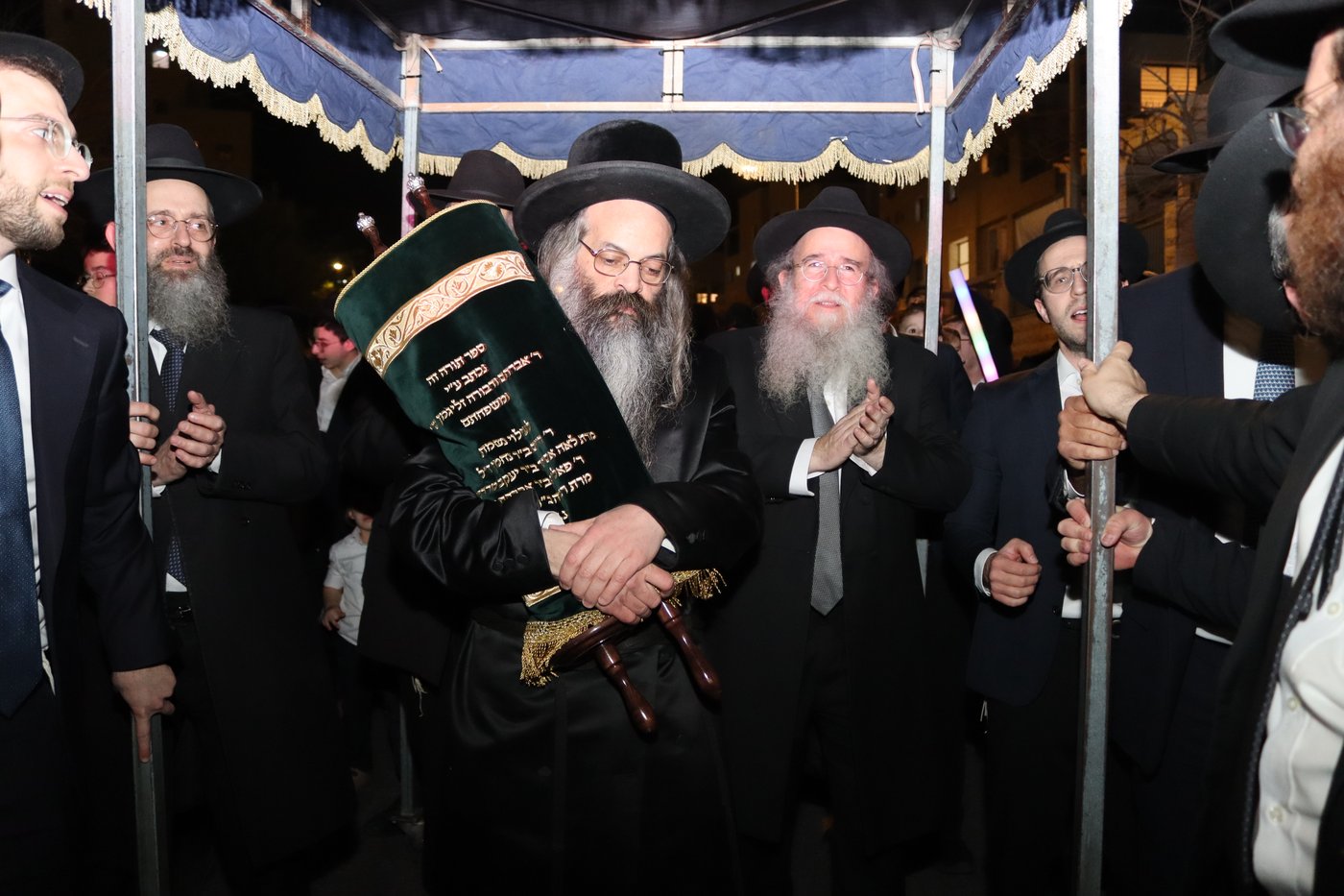 הכנסת ס"ת לקהילת 'רמת הנביאים' בבית שמש