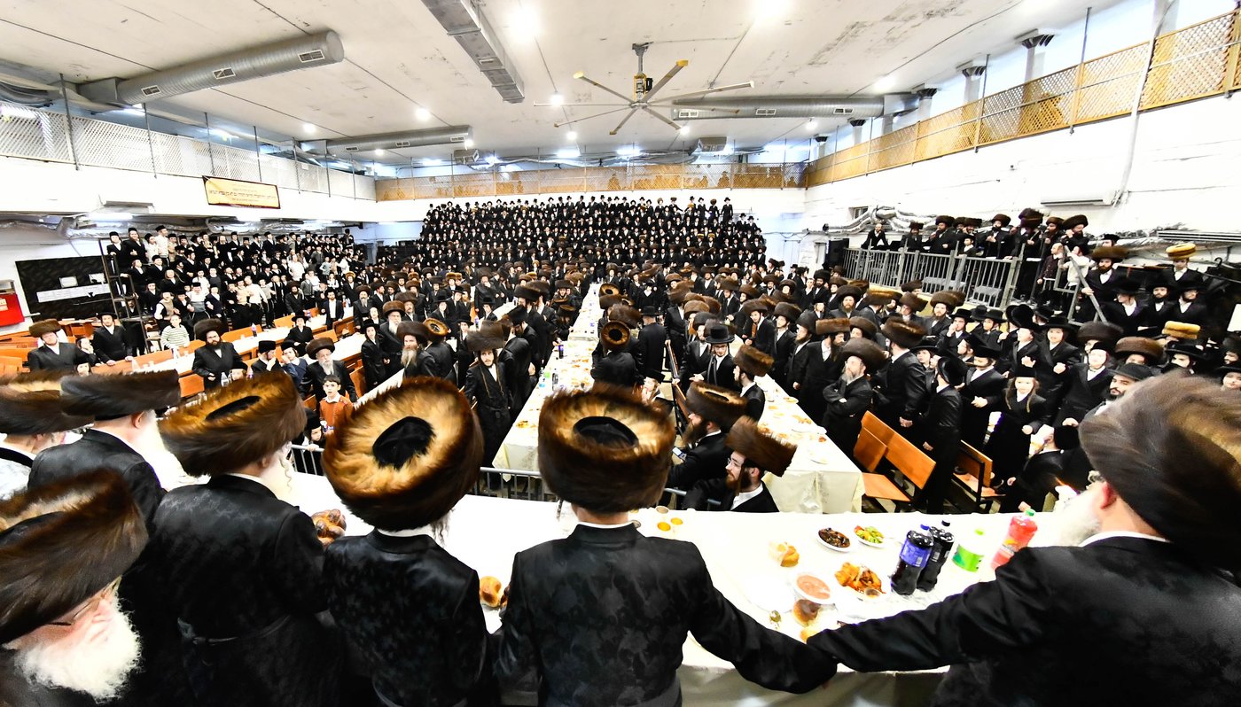 שמחת בית מכנובקא בעלזא - מעליץ - ביאלה ישרי לב