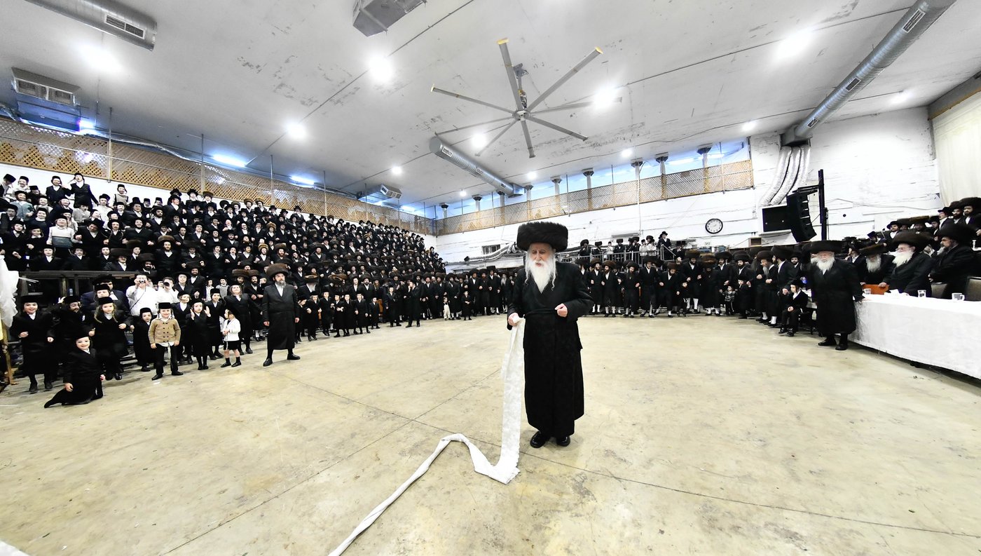 שמחת בית מכנובקא בעלזא - מעליץ - ביאלה ישרי לב