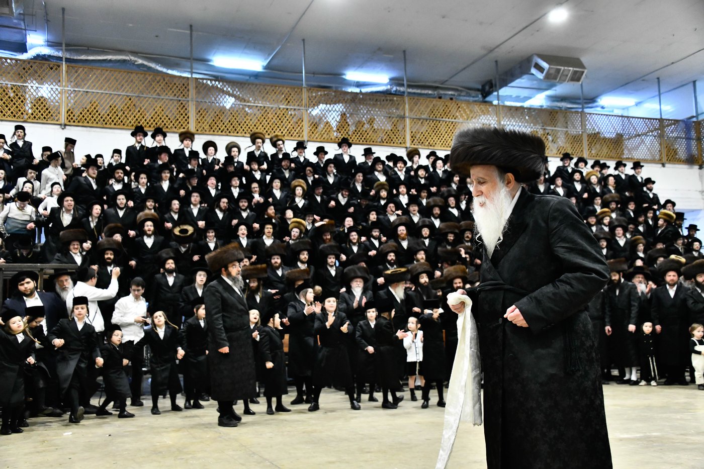 שמחת בית מכנובקא בעלזא - מעליץ - ביאלה ישרי לב