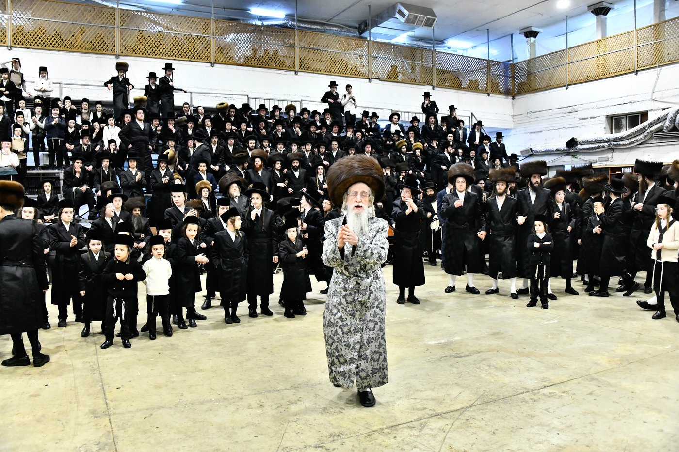 שמחת בית מכנובקא בעלזא - מעליץ - ביאלה ישרי לב