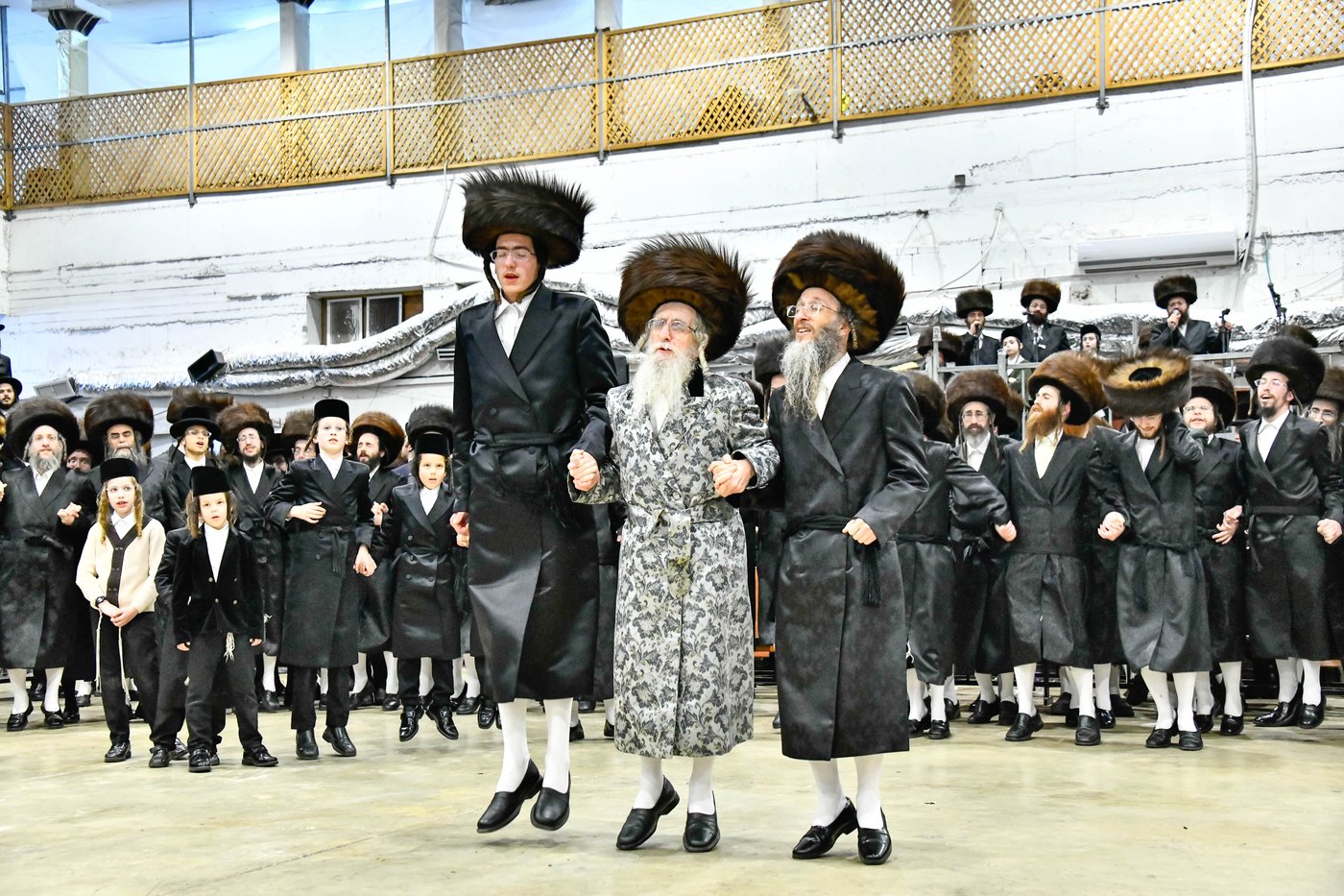 שמחת בית מכנובקא בעלזא - מעליץ - ביאלה ישרי לב