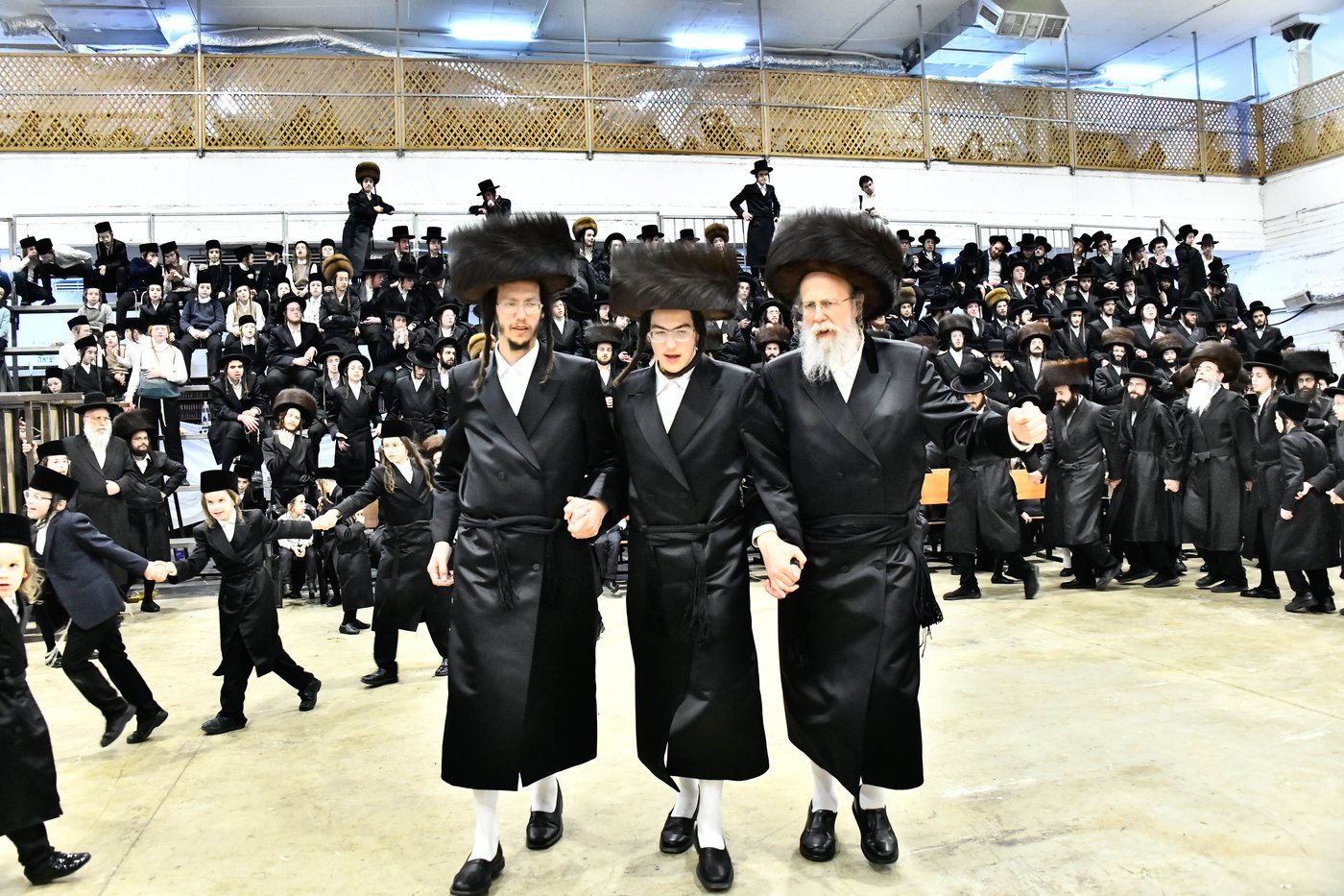 שמחת בית מכנובקא בעלזא - מעליץ - ביאלה ישרי לב