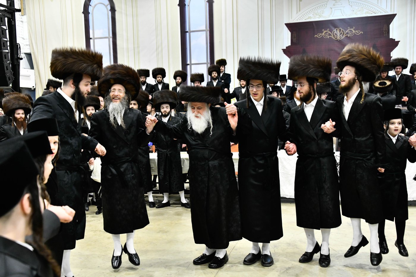 שמחת בית מכנובקא בעלזא - מעליץ - ביאלה ישרי לב