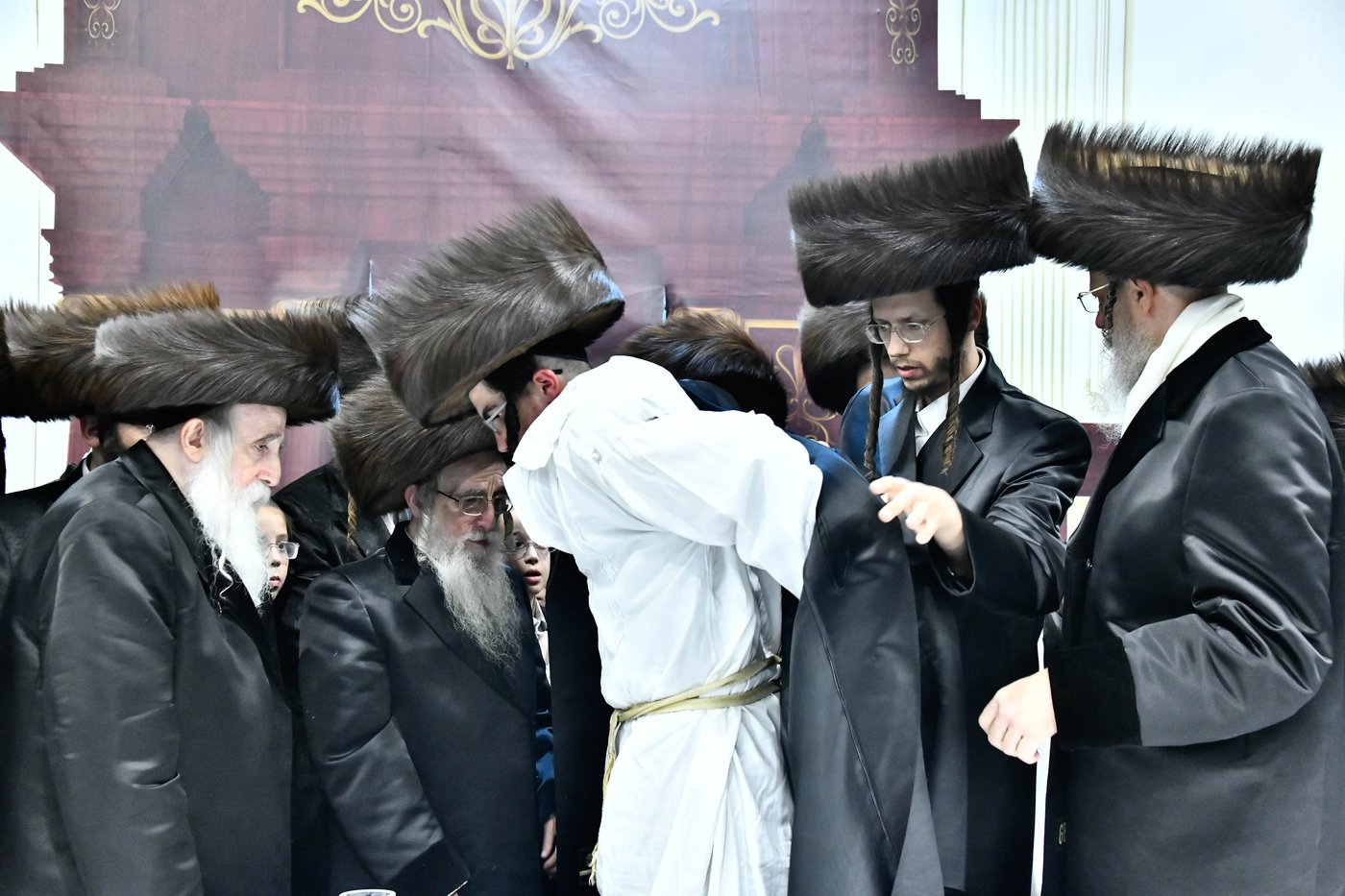 שמחת בית מכנובקא בעלזא - מעליץ - ביאלה ישרי לב