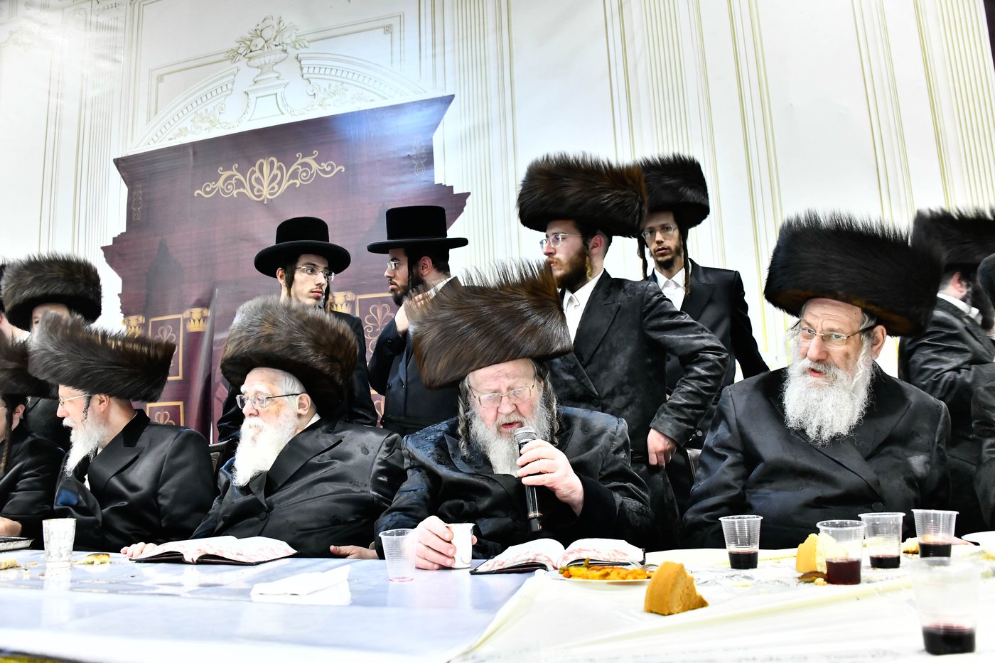 שמחת בית מכנובקא בעלזא - מעליץ - ביאלה ישרי לב