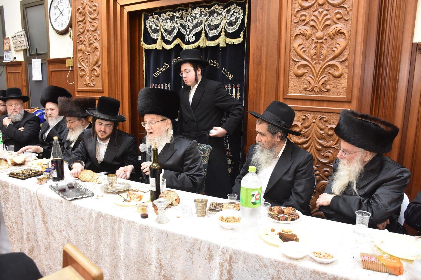 שמחת התנאים בחצרות אוז'רוב טריסק