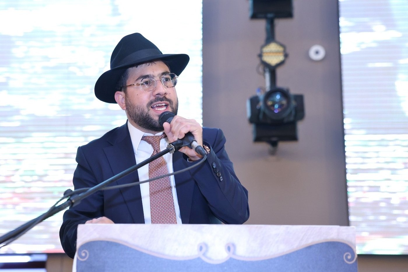 המעמד באולמי נוף ירושלים