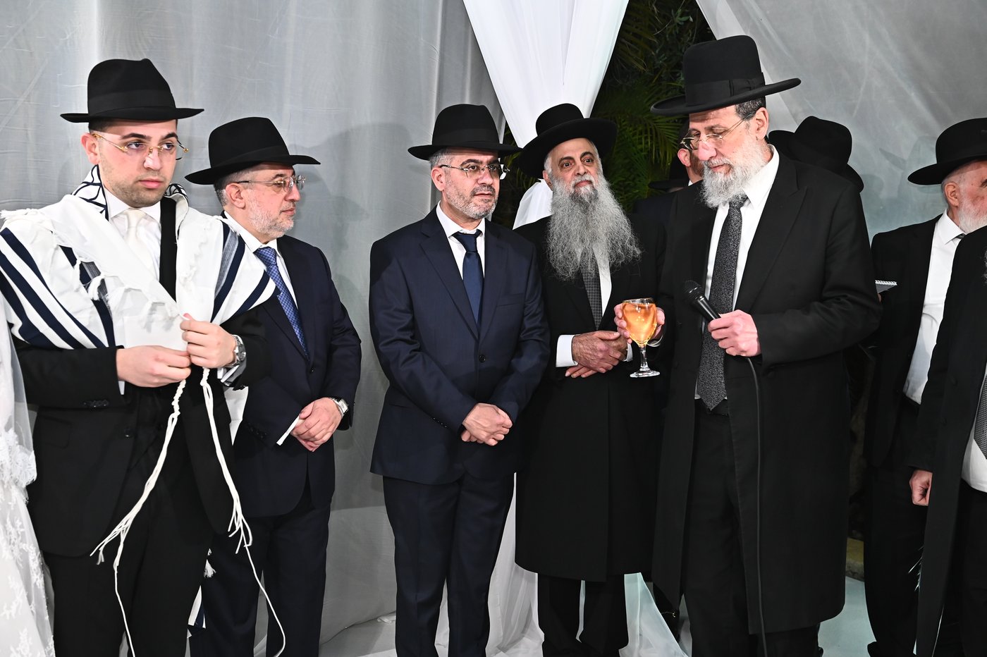 שמחת החתונה בבית משפחות זר ובן שמעון