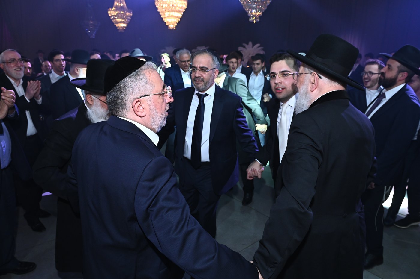 שמחת החתונה בבית משפחות זר ובן שמעון