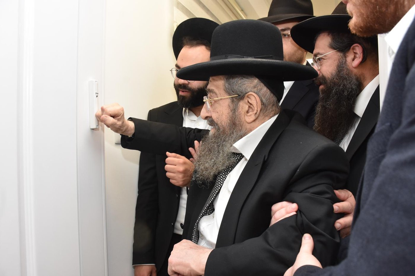 בלשכת הרב החדשה