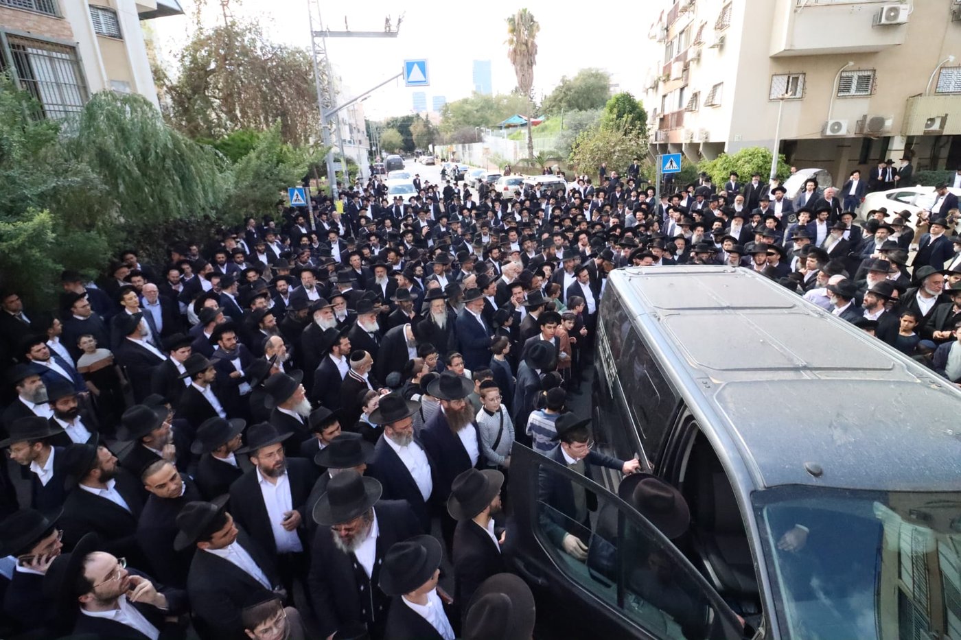 הלוויית הגאון רבי ישעיהו פרנקל זצ"ל