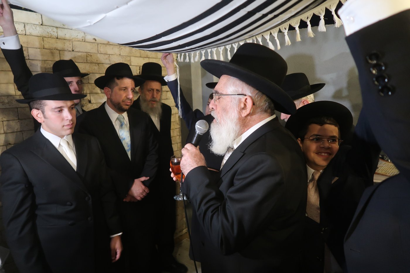 שמחת נישואי נכד הגאון רבי משה מאיה