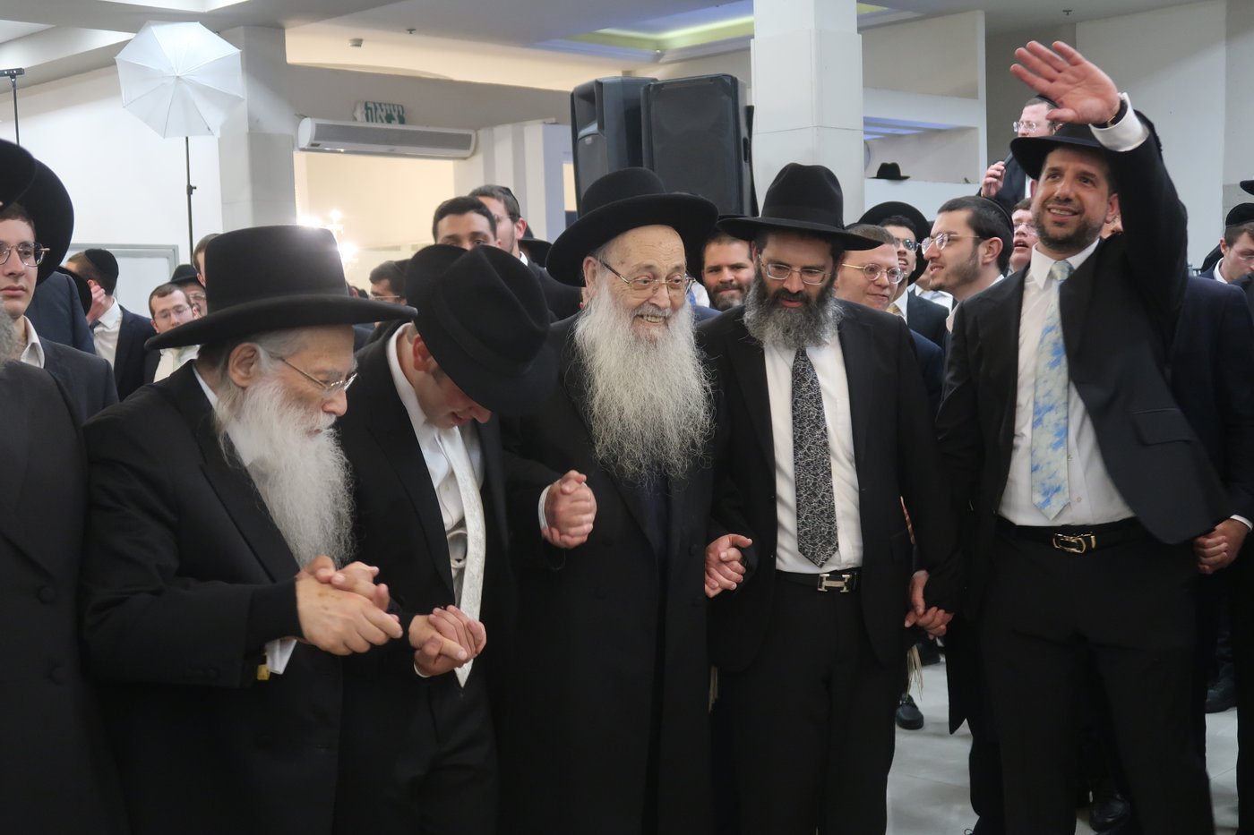 שמחת נישואי נכד הגאון רבי משה מאיה