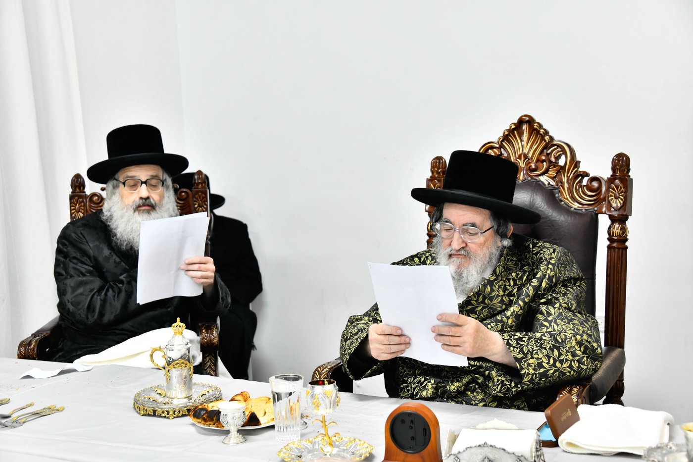 האדמו"ר מויז'ניץ בסעודת הודאה ז' אדר