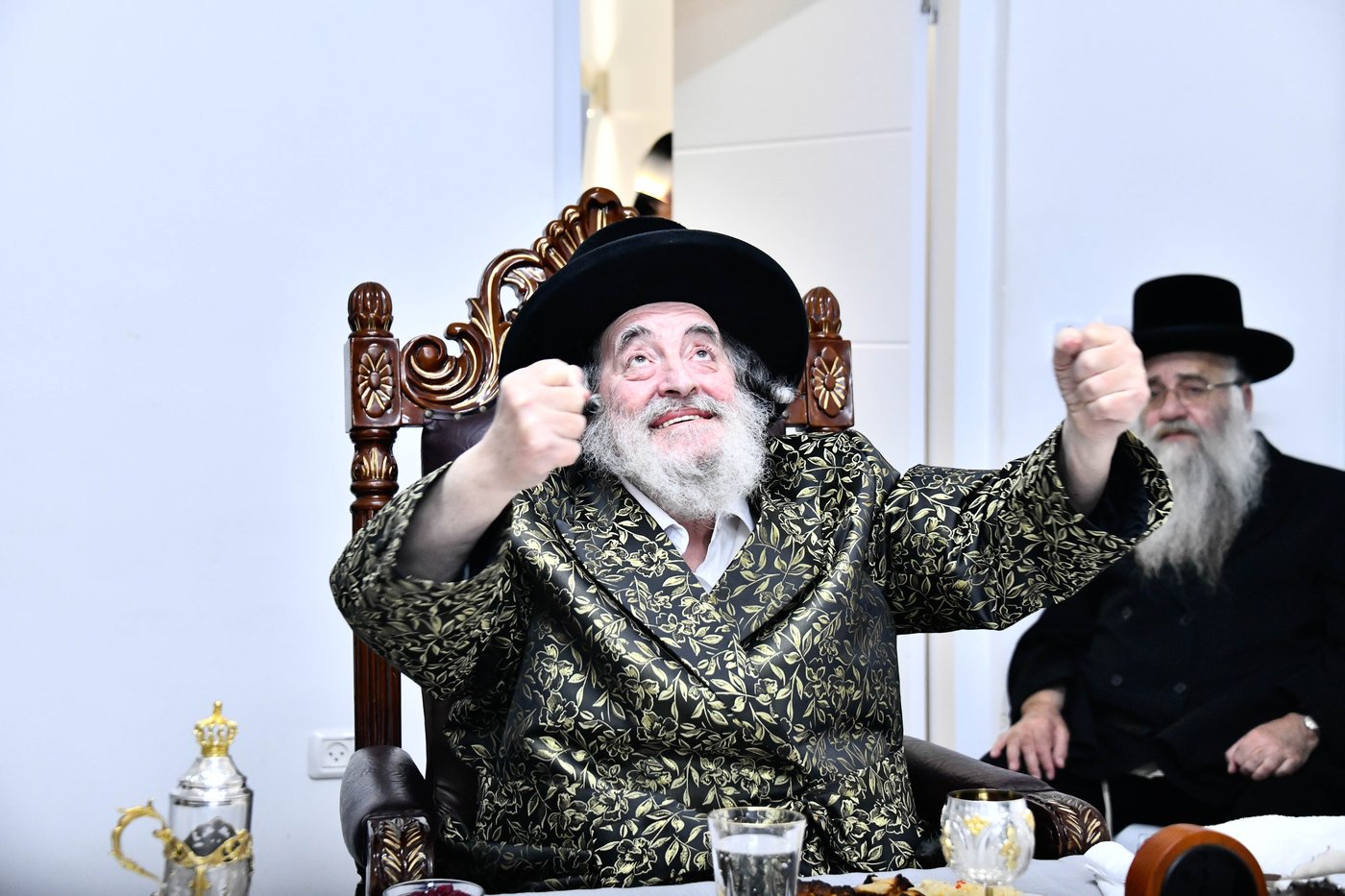 האדמו"ר מויז'ניץ בסעודת הודאה ז' אדר