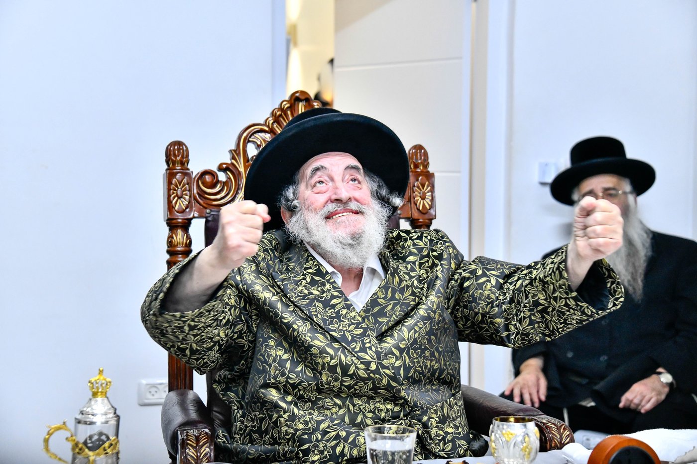 האדמו"ר מויז'ניץ בסעודת הודאה ז' אדר