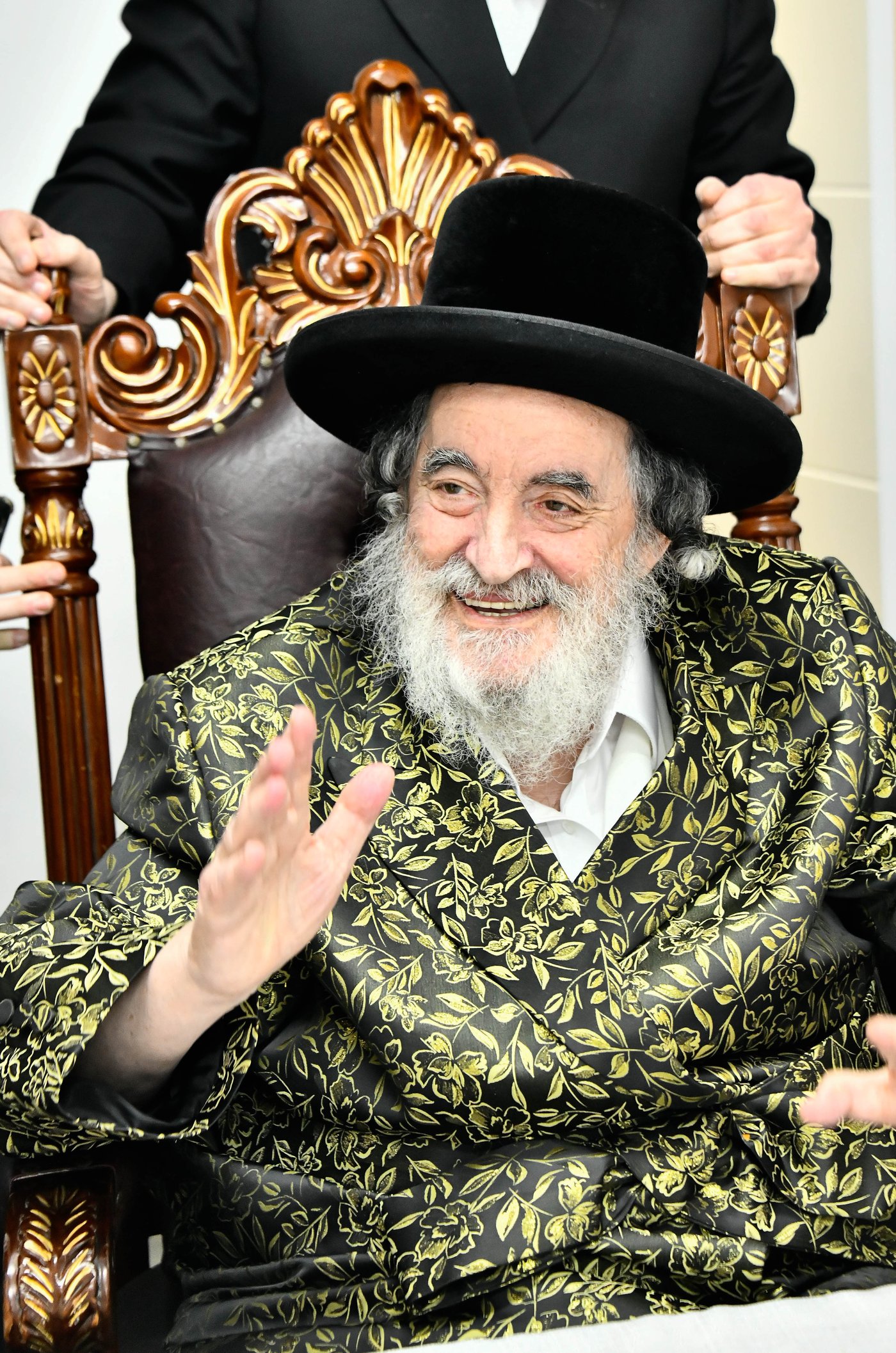 האדמו"ר מויז'ניץ בסעודת הודאה ז' אדר