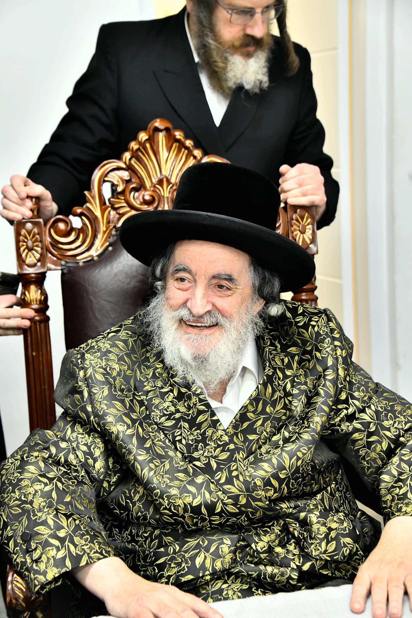 האדמו"ר מויז'ניץ בסעודת הודאה ז' אדר