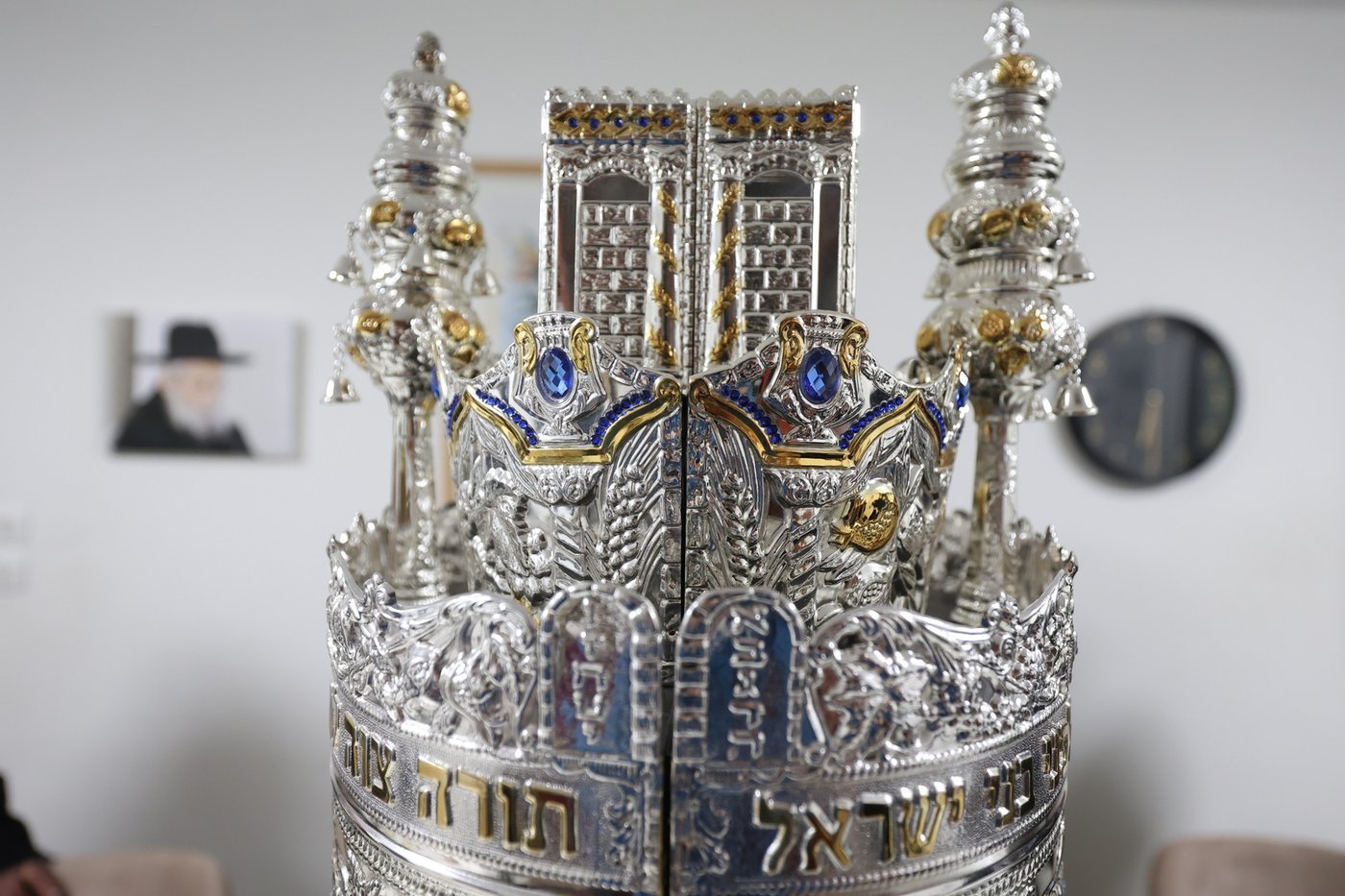 הכנסת ספר התורה בביתר