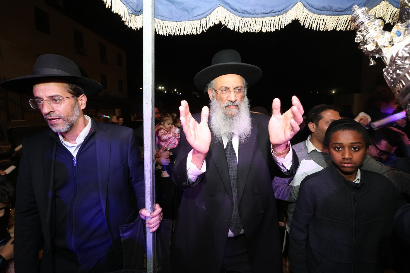 הכנסת ספר התורה בביתר