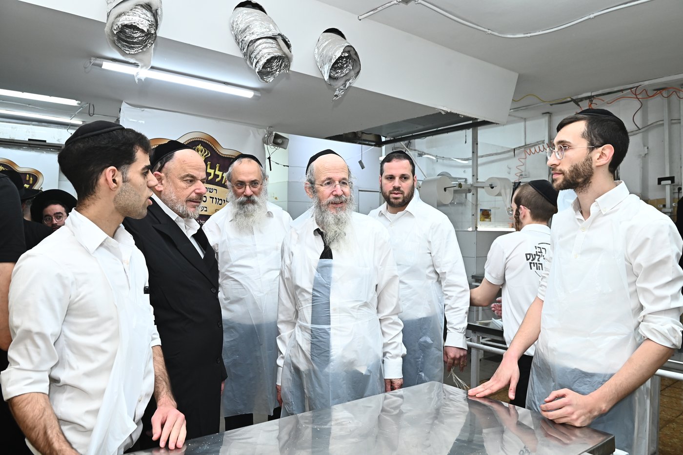 הגרח"פ ברמן באפיית מצות