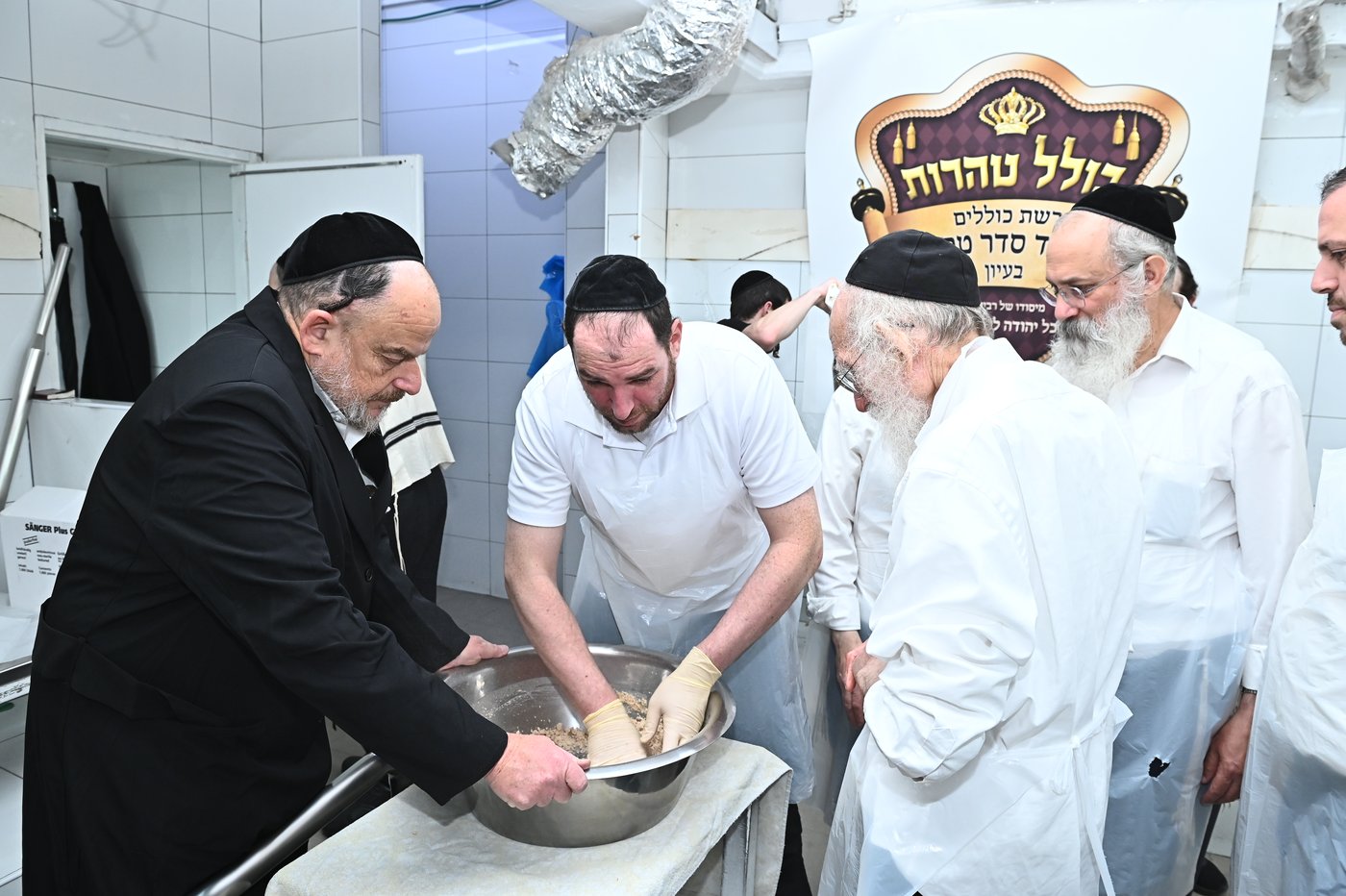 הגר"ש גלאי באפיית מצות