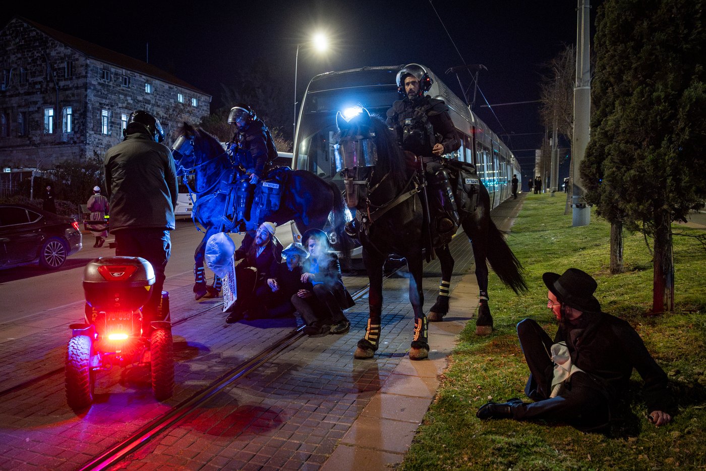 ההפגנות בירושלים, הלילה