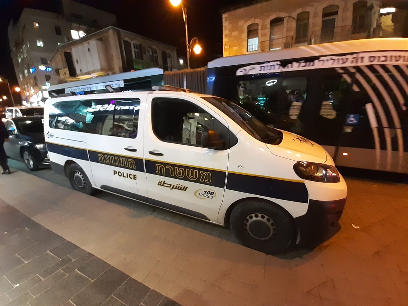 ניידת משטרה בגאולה. אילוסטרציה