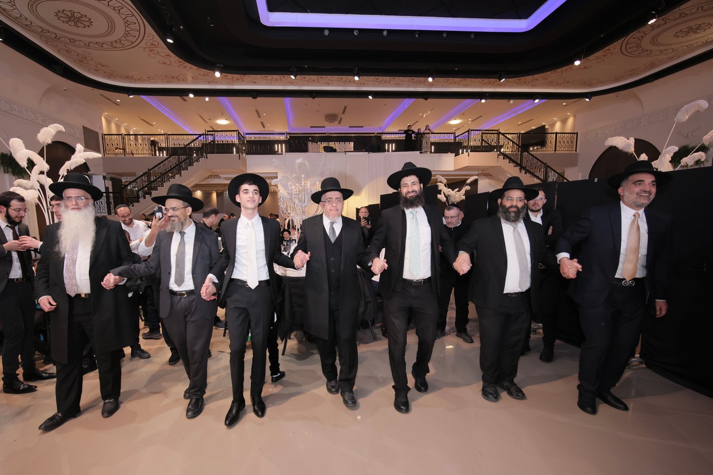 שמחת נישואי נכדת הגר"מ מאזוז 