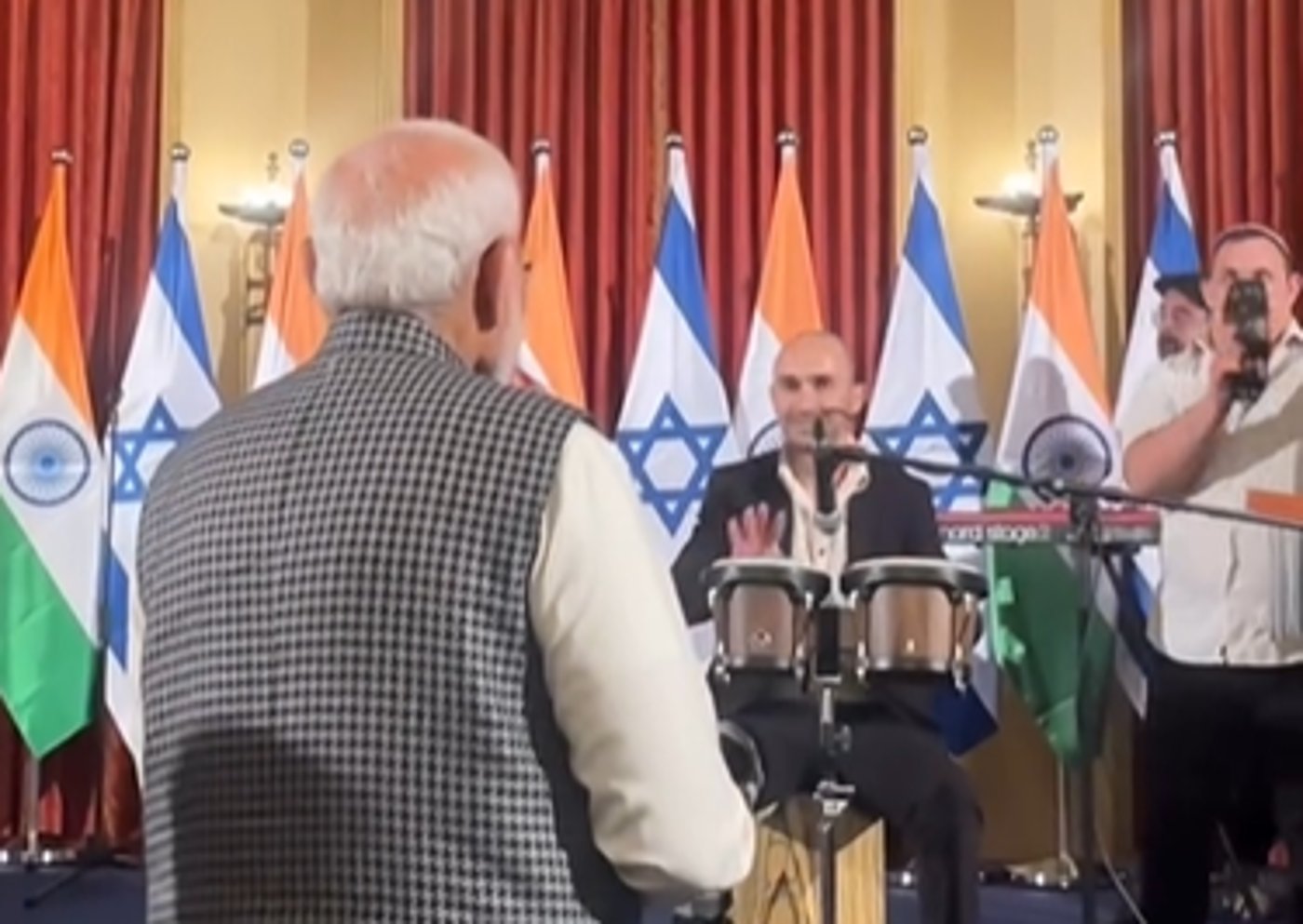 מודי בביקורו בישראל