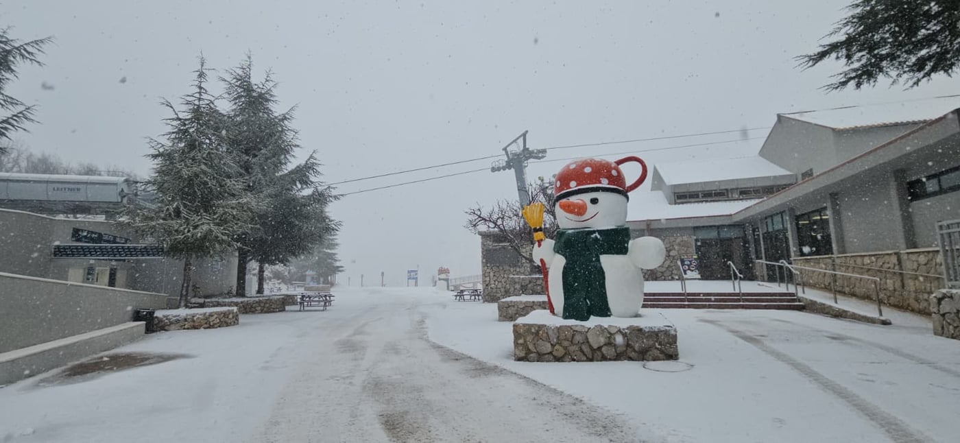 בוקר לבן על הר החרמון: כ-5 ס״מ של שלג נערמו במהלך הלילה