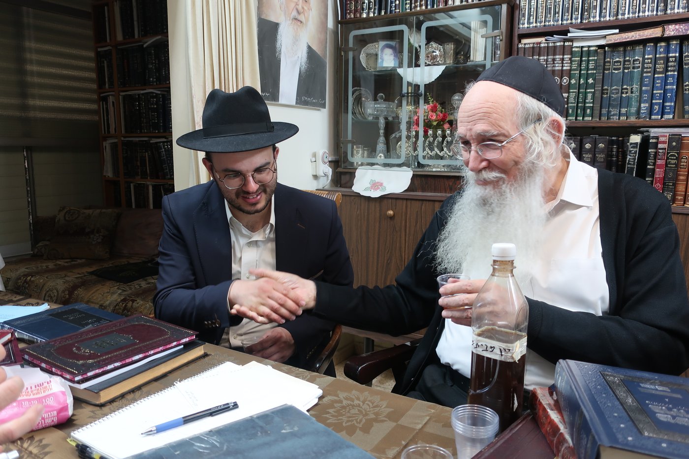 האברך דניאל פינטו בבתי גדולי ישראל