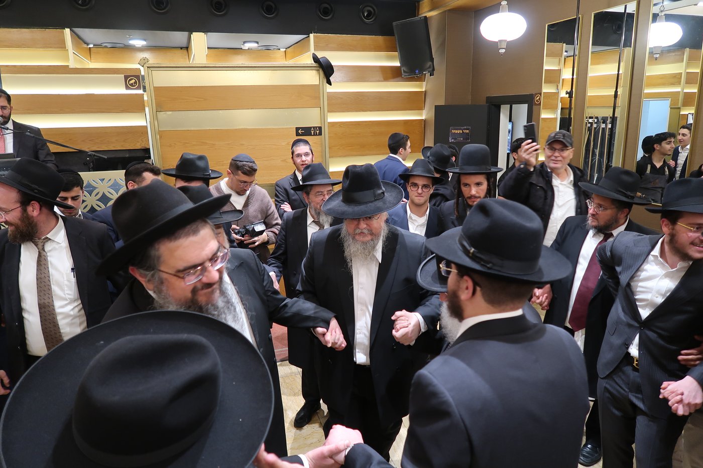 שמחת אירוסי בנו של האדמו"ר רבי ישועה ורחמים אבוחצירא