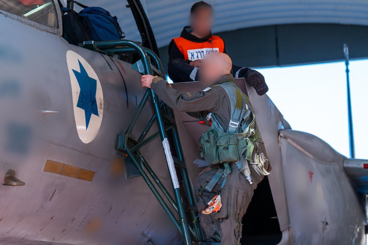 בדרך לאיראן