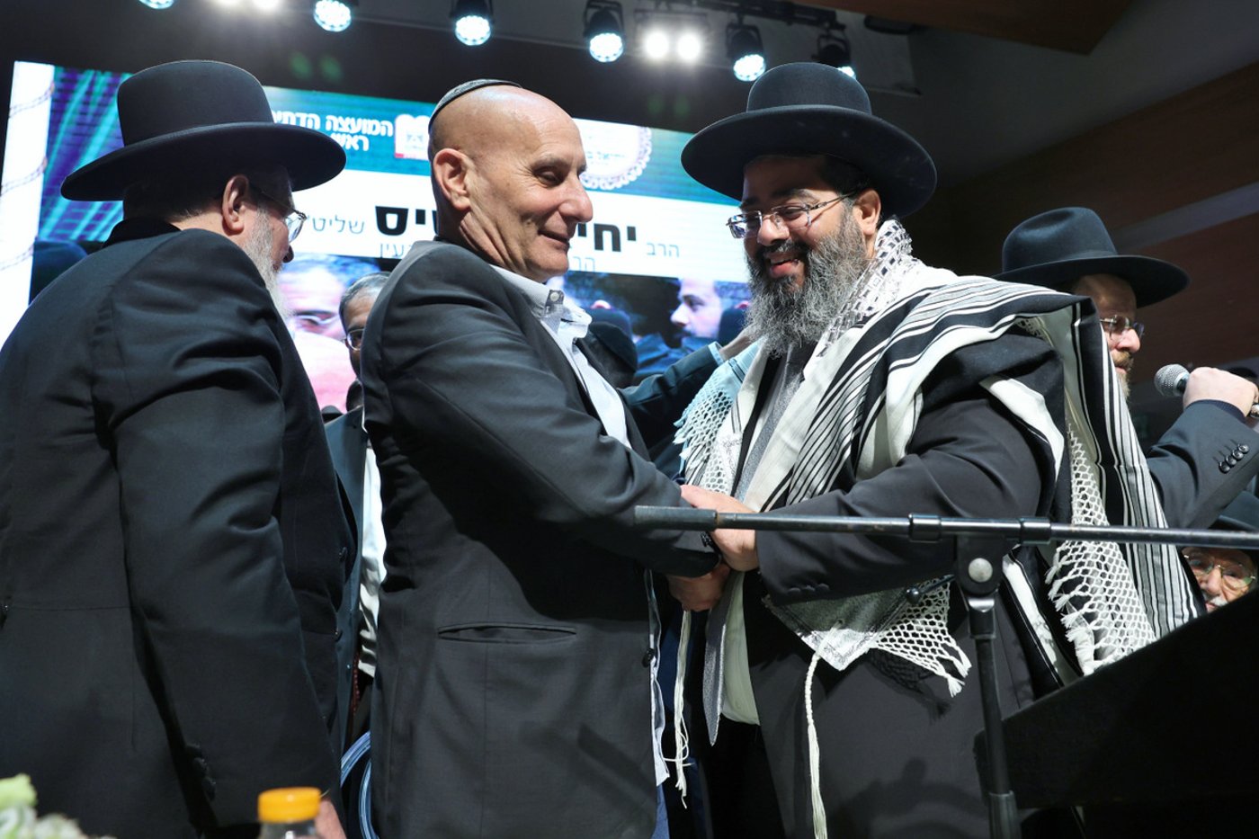 הכתרת הרב יחיאל בסיס לרבה של ראש העין