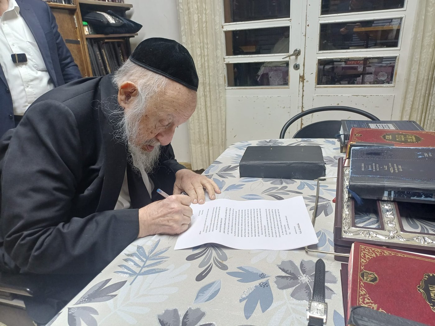 הגרב"ד פוברסקי חותם על המכתב