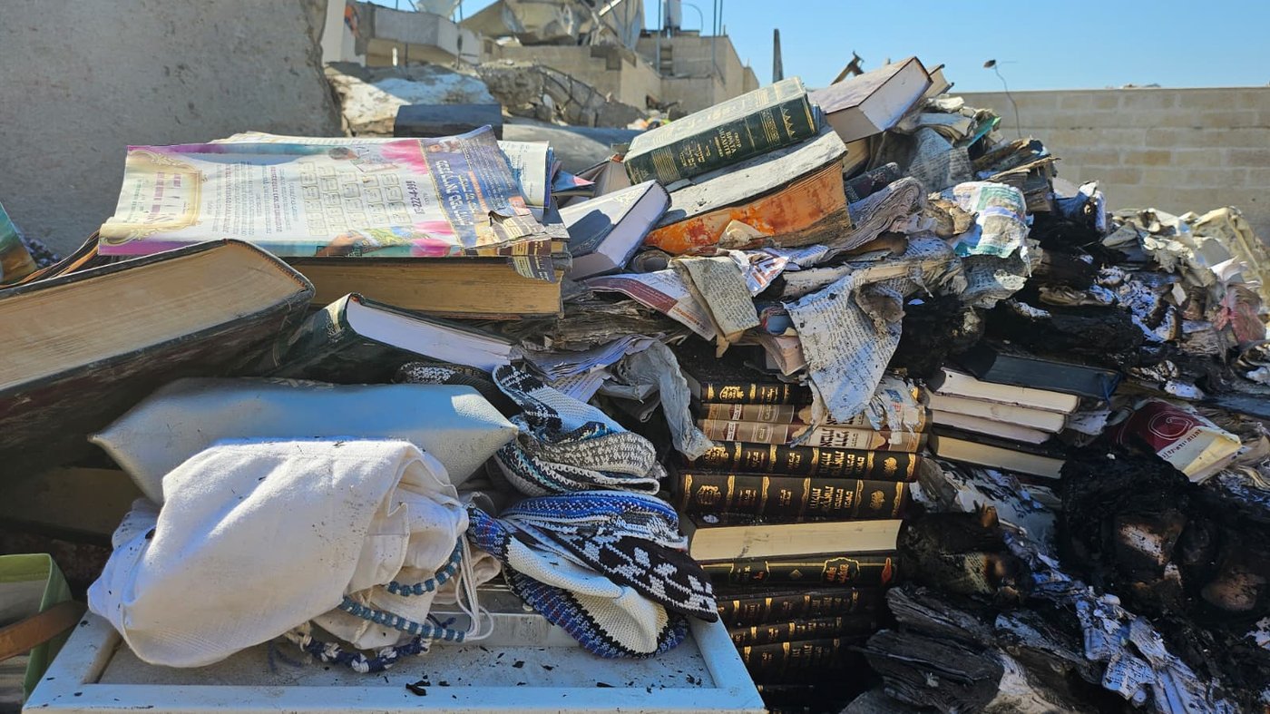 הנשיא הרצוג בזירת הנפילה בבית שמש