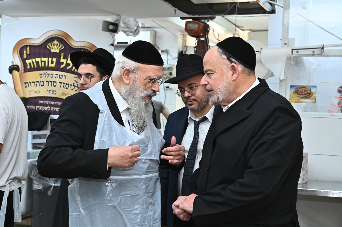 הגר"נ זכריהו באפיית מצות