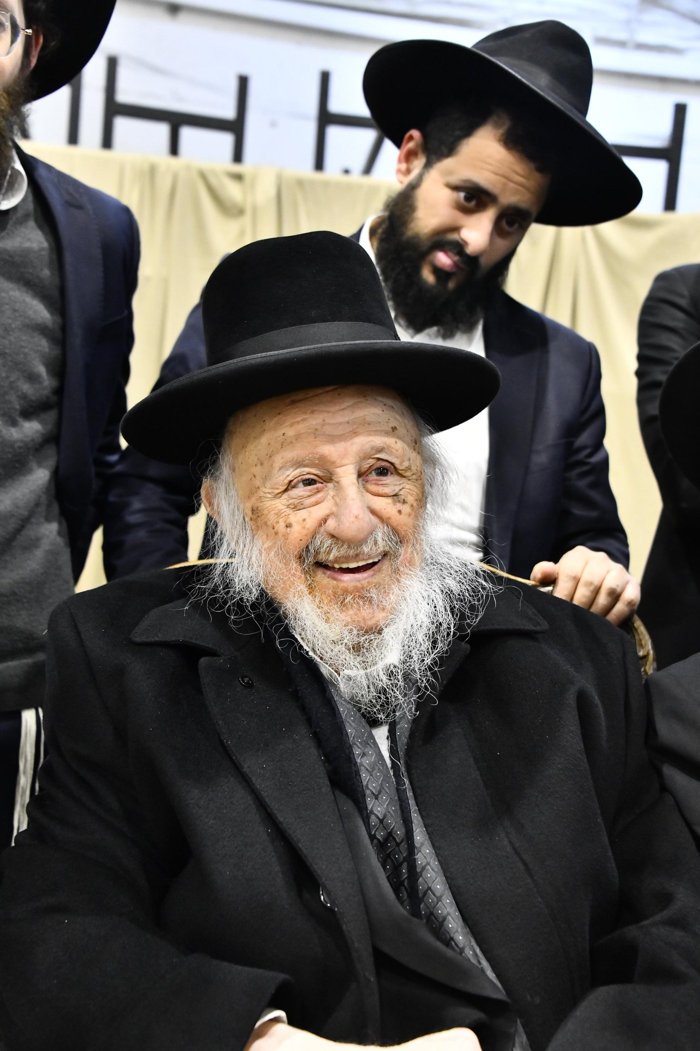 שמחת נישואי נכד הגרב"ד פוברסקי