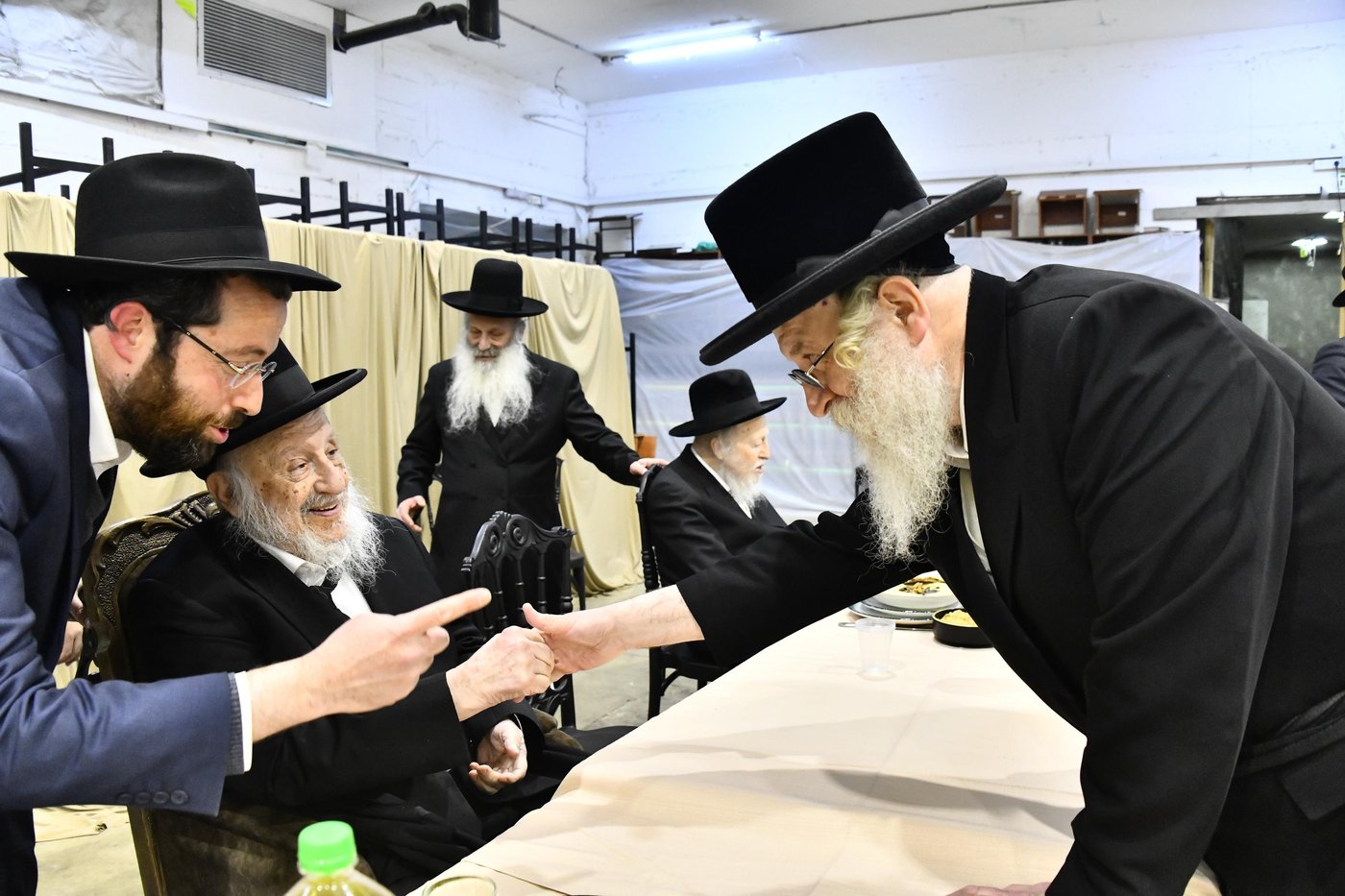 שמחת נישואי נכד הגרב"ד פוברסקי