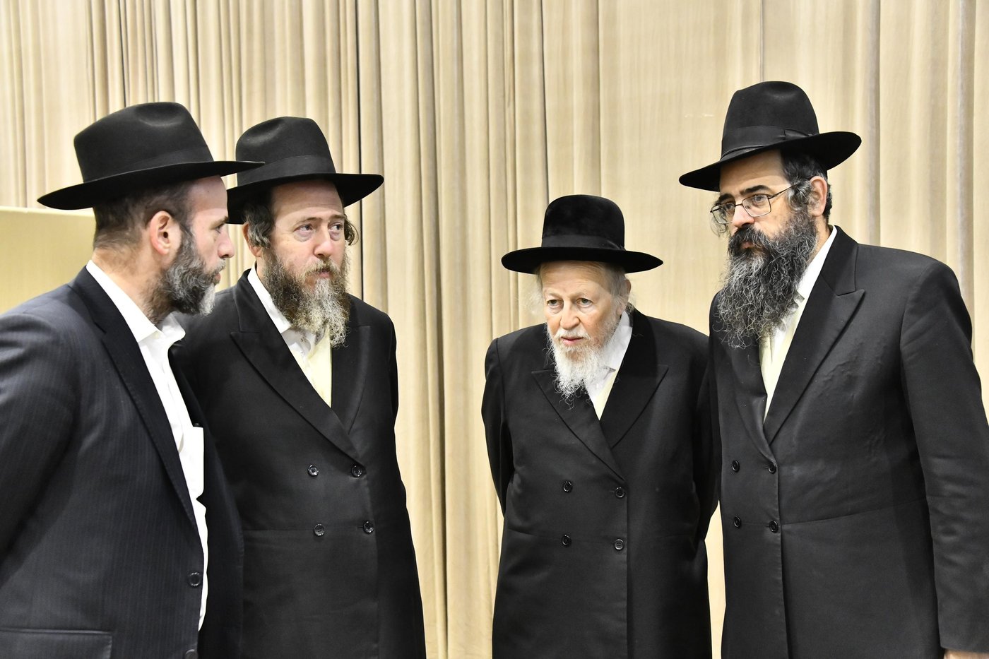 שמחת נישואי נכד הגרב"ד פוברסקי