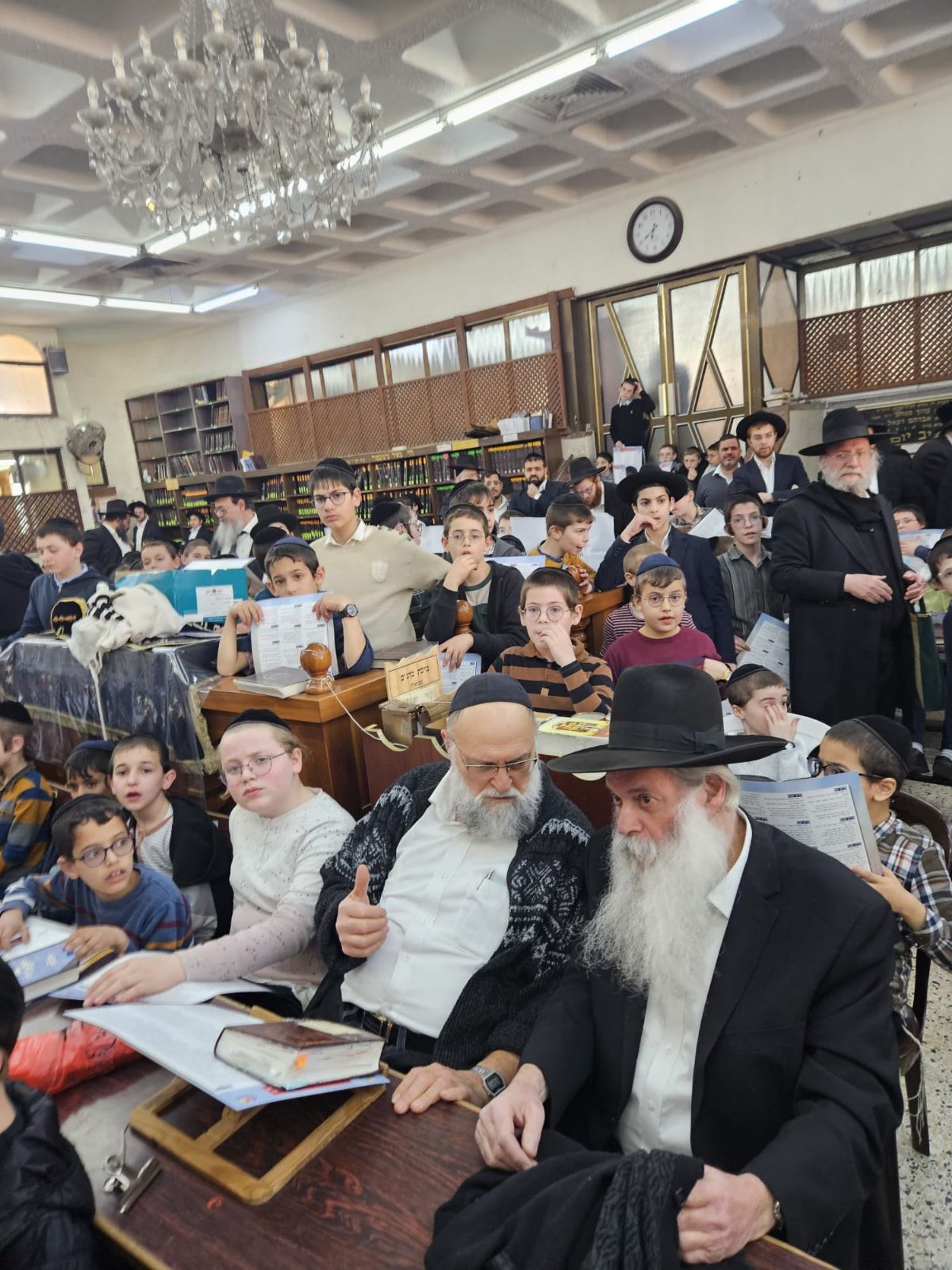 תענית אסתר אצל הגר"י זילברשטיין