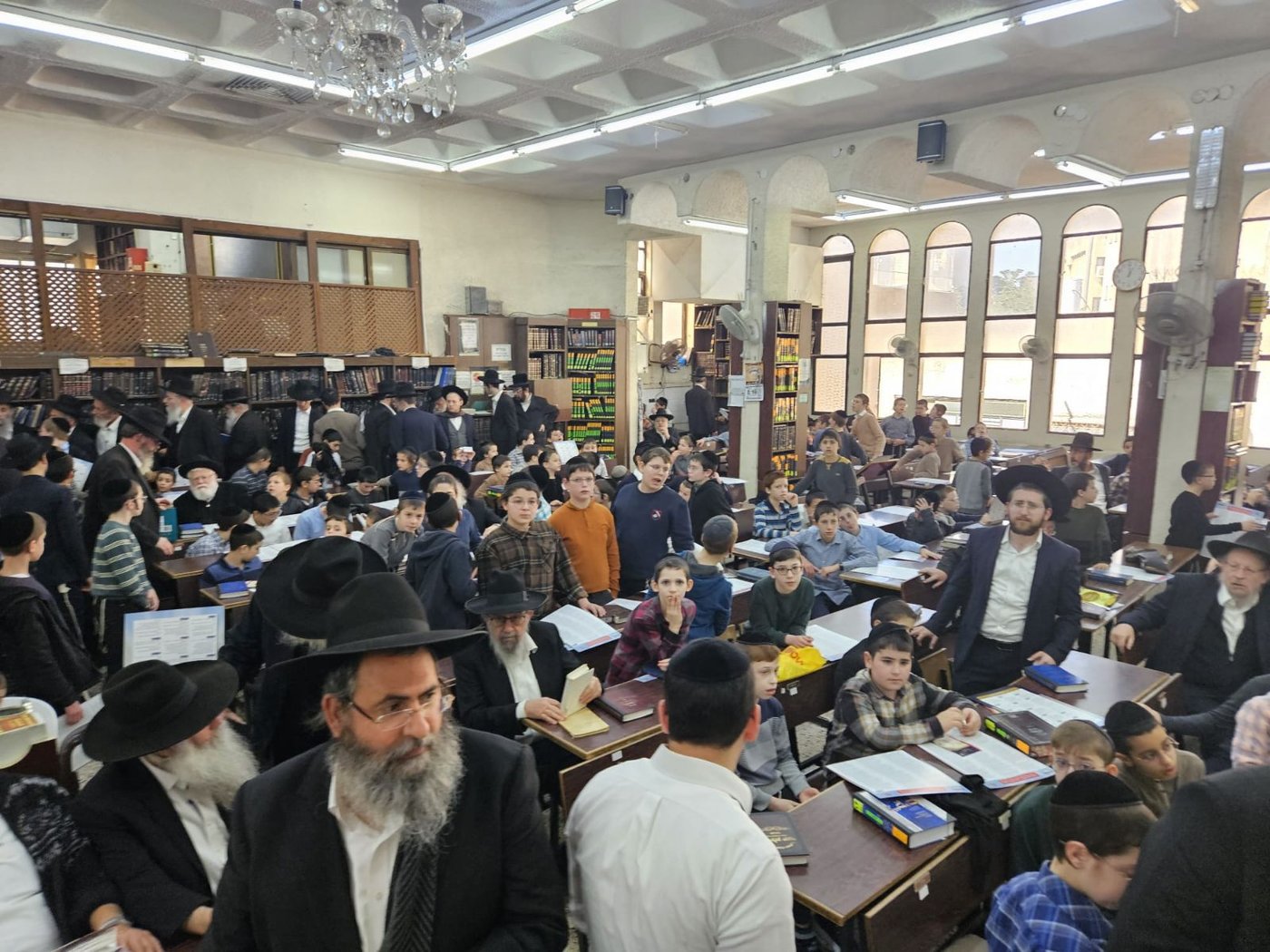 תענית אסתר אצל הגר"י זילברשטיין